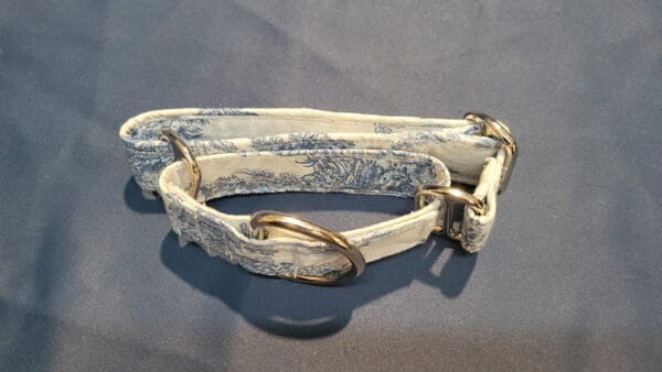 Collier Martingale levrier espagnol toile de jouy 3 cm vue dessus